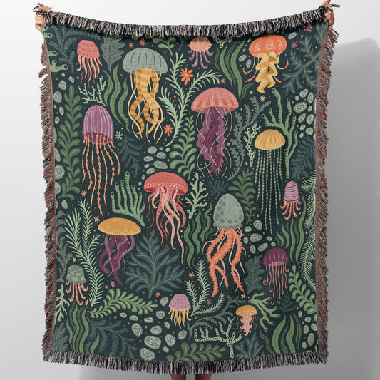 Jellyfish in the Seaweed Woven Blanket