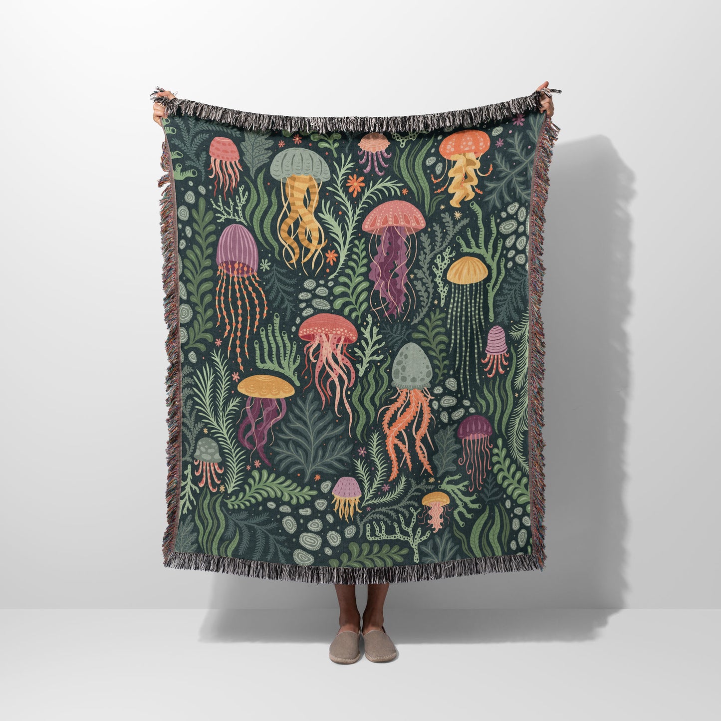 Jellyfish in the Seaweed Woven Blanket