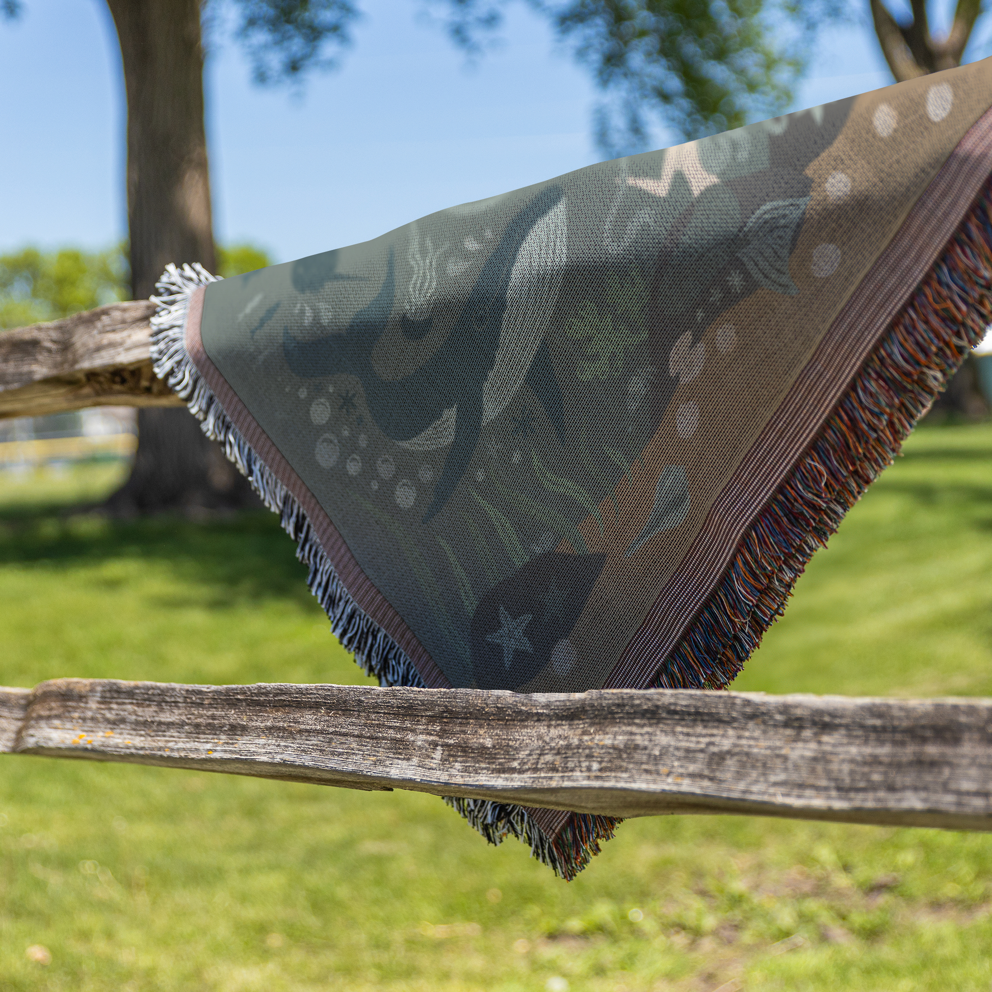 Nautical_Nantucket_Woven_Blanket_Fence_V_Mockup.png