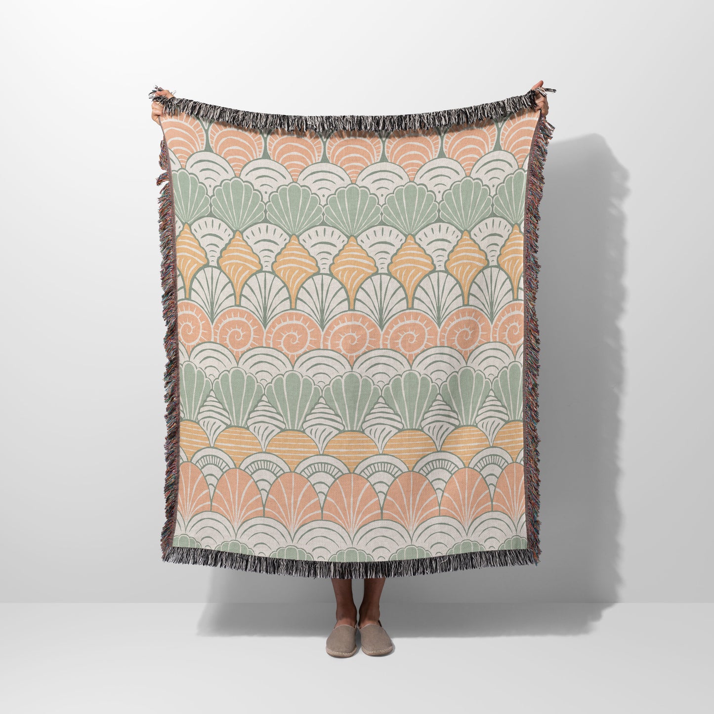 Seashell Pattern Woven Blanket